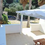 Bilocale A 200 M Dalla