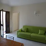 Bilocale A 200 M Dalla *