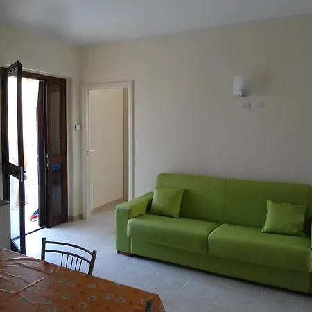 Bilocale A 200 M Dalla *