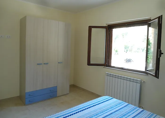 Bilocale A 200 M Dalla * Vieste